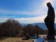 43 Alla Madonnina dei Canti (1563 m)